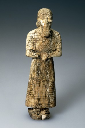 An Assyrian worshipper ca700 BCE from Iraq or Western Iran Cincinnati Art Museum 1955.70 